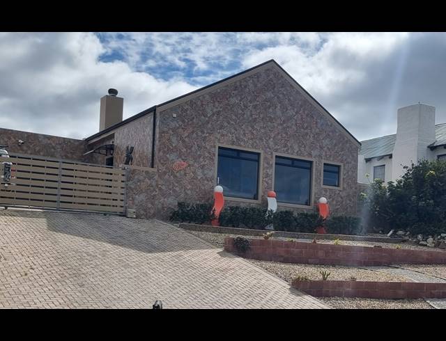 2 BEDROOM HOUSE FOR SALE IN HOOGLAND